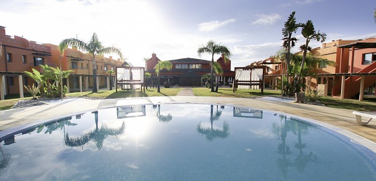 NH Marina Portimão Resort