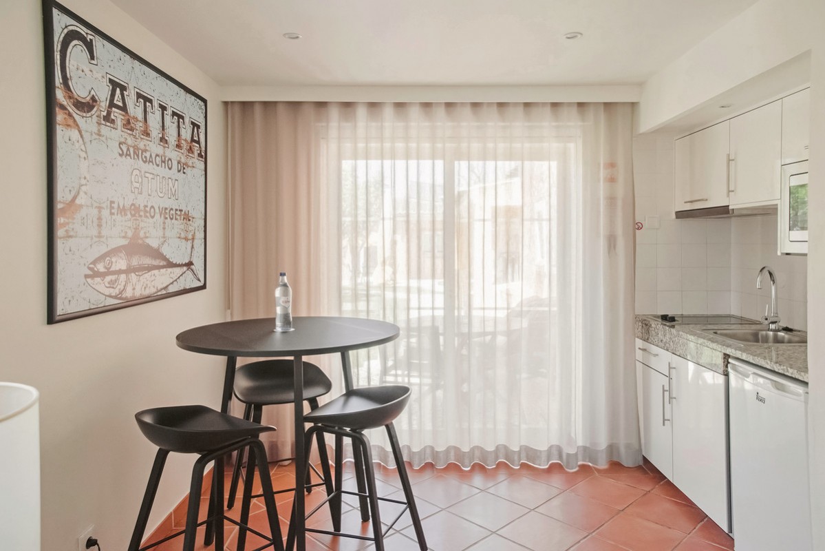 Costa d'Oiro Ambiance Village