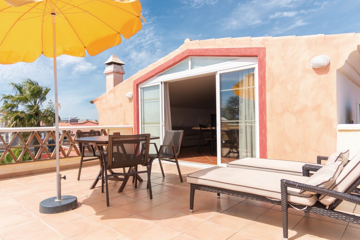 Costa d'Oiro Ambiance Village