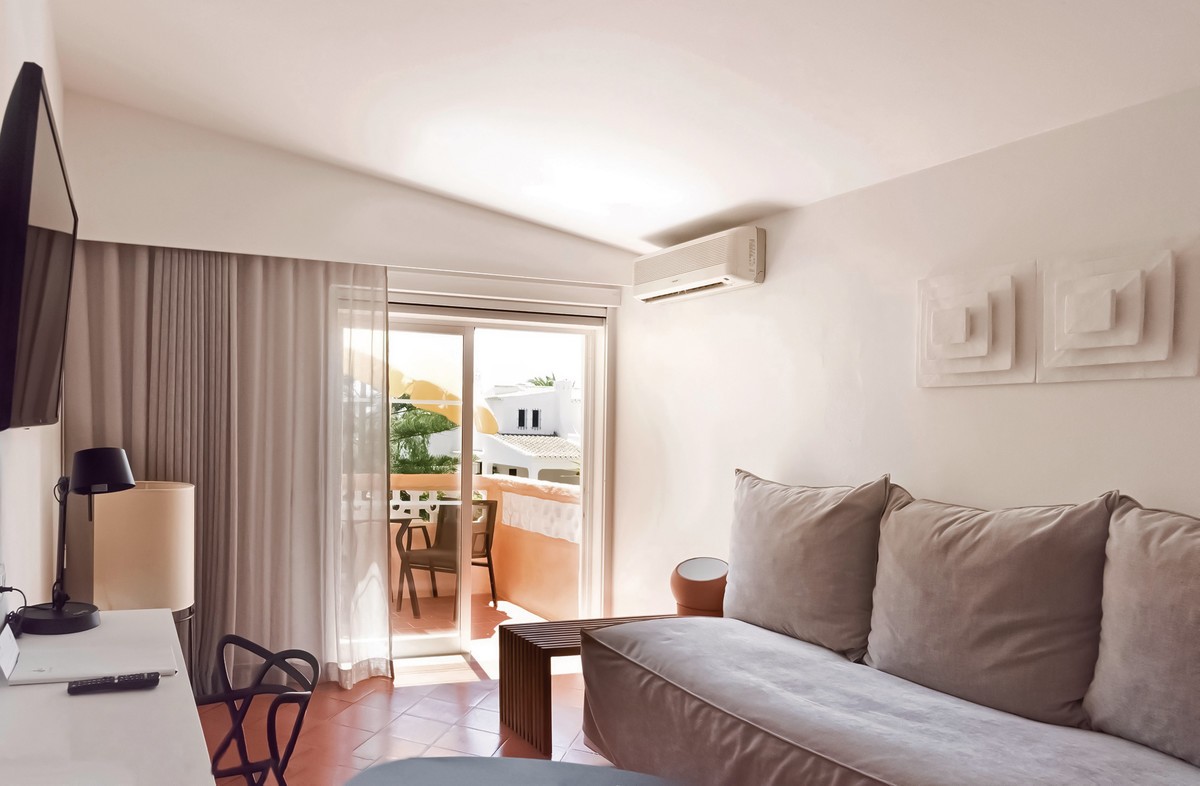 Costa d'Oiro Ambiance Village