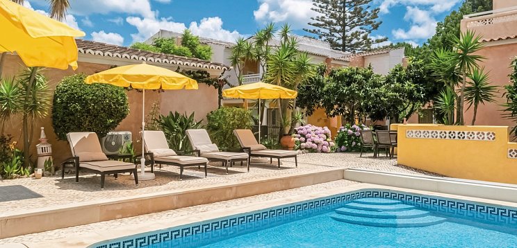 Costa d'Oiro Ambiance Village