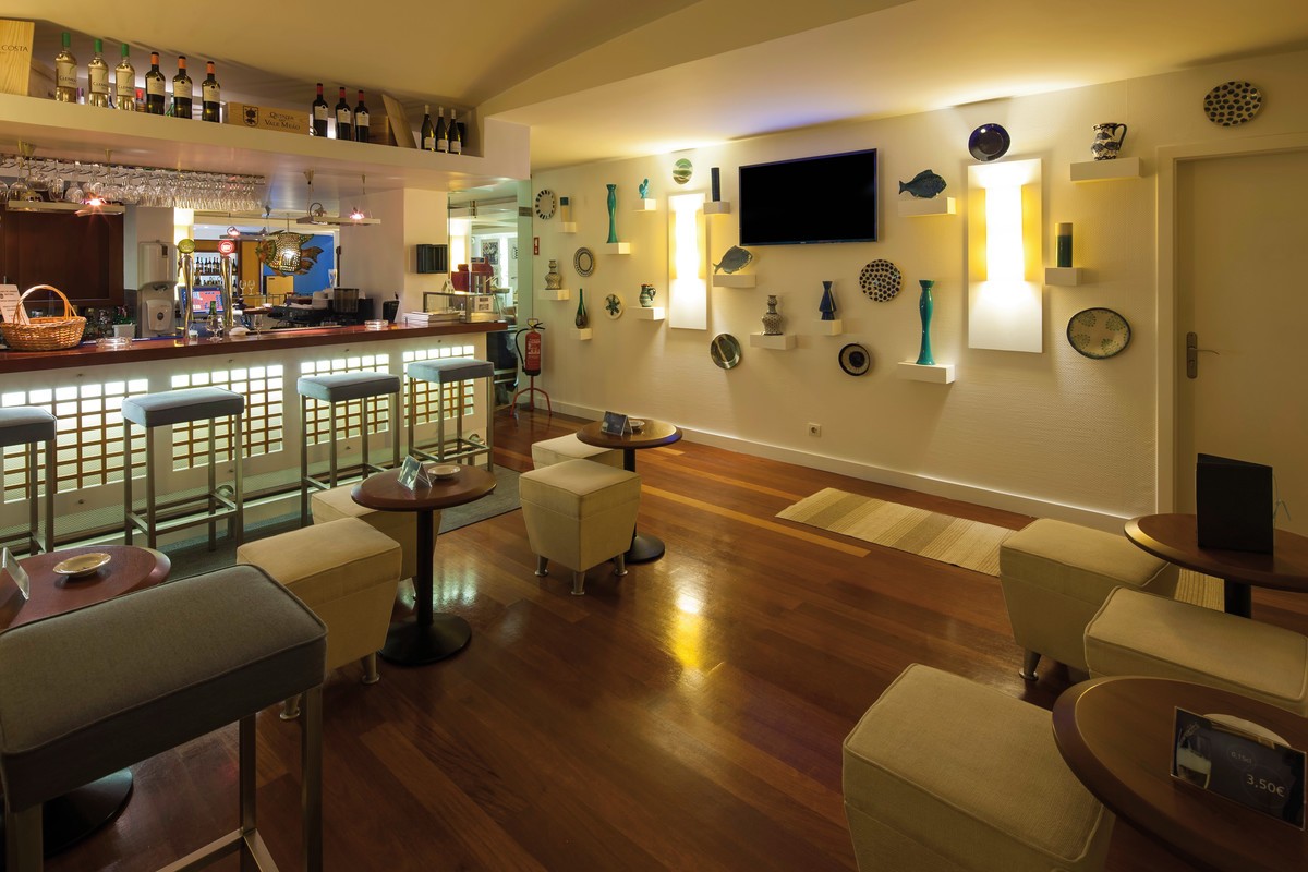 Costa d'Oiro Ambiance Village