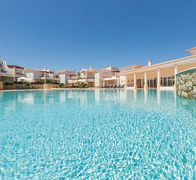 NAU Salema Beach Village