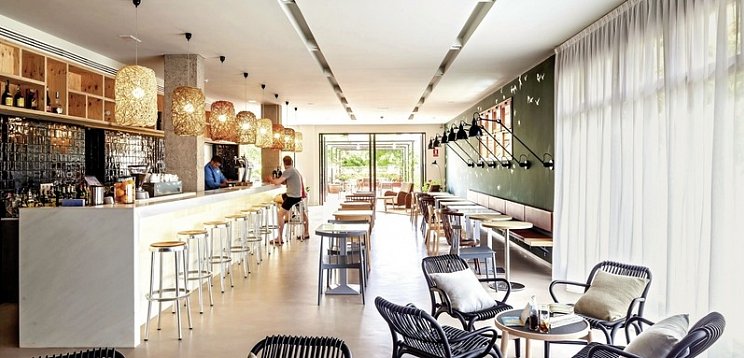 AQUA Hotel Bertran Park