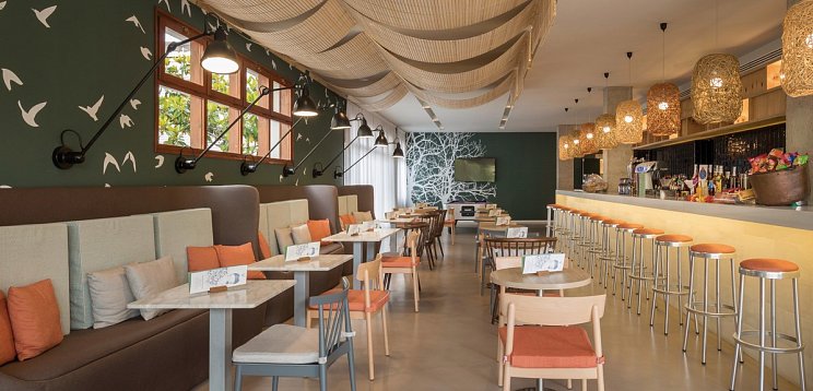 AQUA Hotel Bertran Park