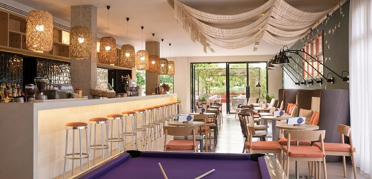 AQUA Hotel Bertran Park