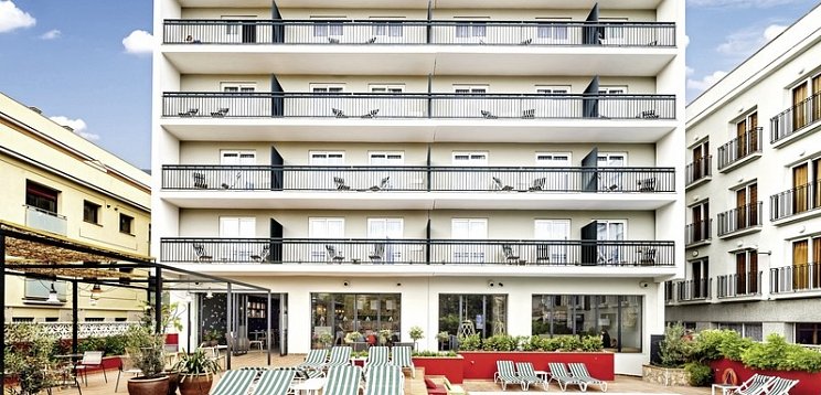 AQUA Hotel Bertran Park