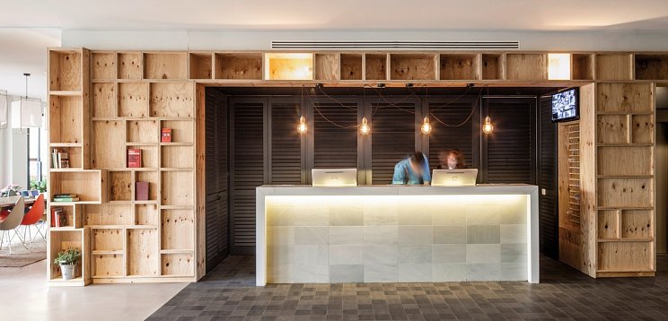 AQUA Hotel Bertran Park