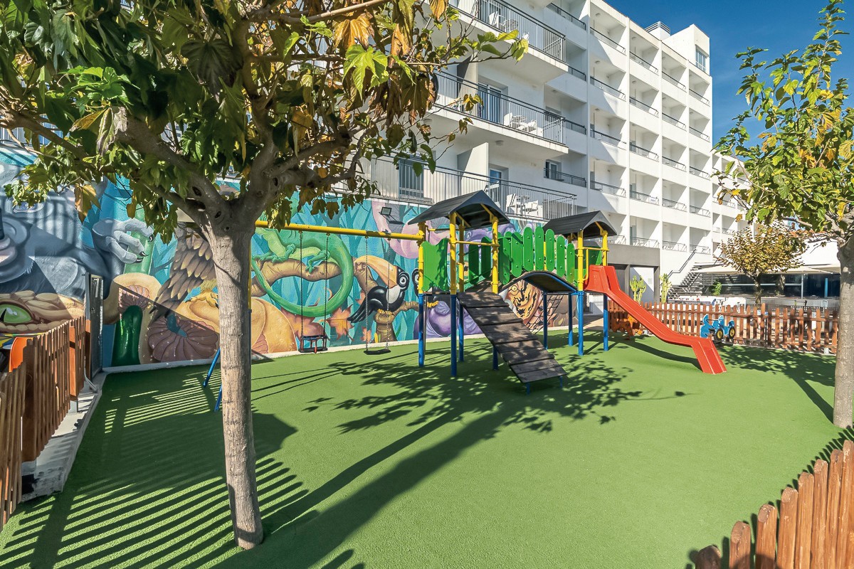 FERGUS Club Pineda Splash