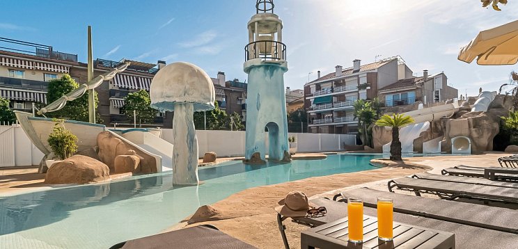 FERGUS Club Pineda Splash