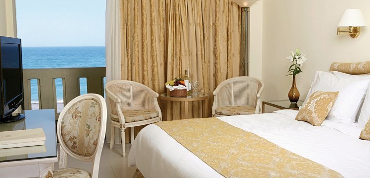 Aquila Rithymna Beach