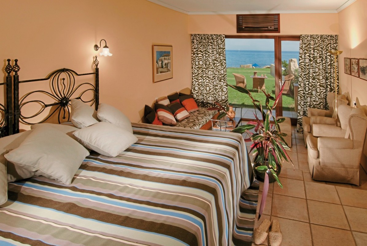 Aquila Rithymna Beach