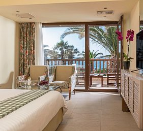 Aquila Rithymna Beach