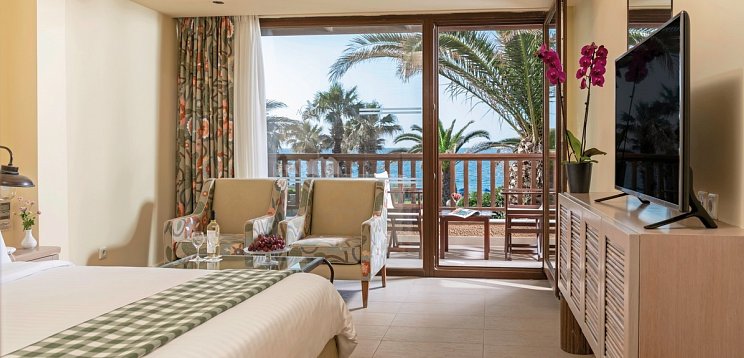 Aquila Rithymna Beach