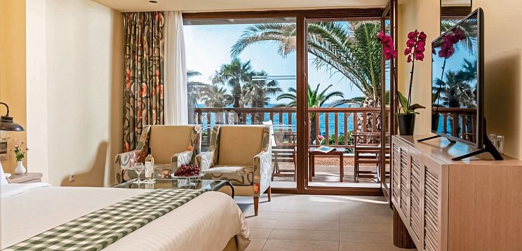 Aquila Rithymna Beach