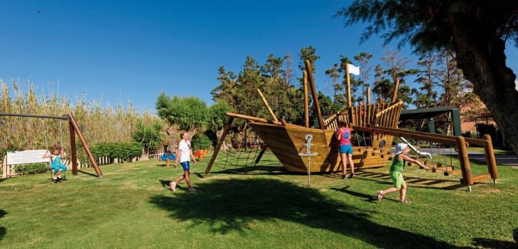 Aquila Rithymna Beach