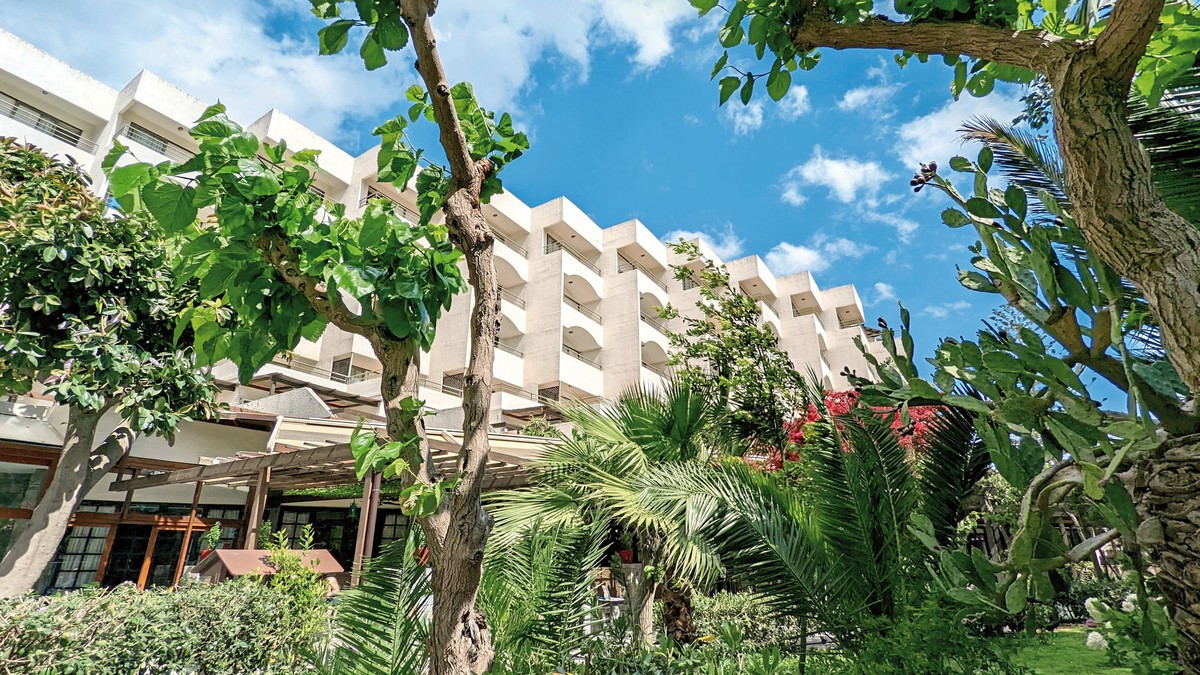 Apollonia Beach Resort & Spa