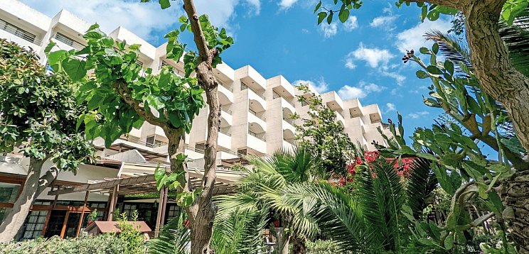 Apollonia Beach Resort & Spa