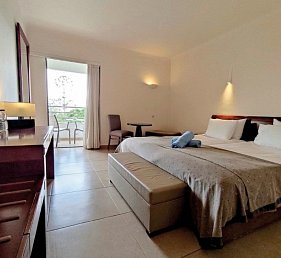 Apollonia Beach Resort & Spa