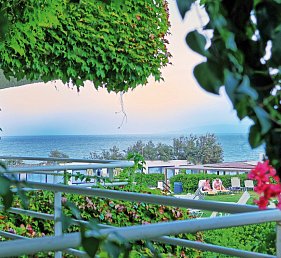 Apollonia Beach Resort & Spa