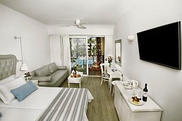 Wohnbeispiel Poolblick-Zimmer (DZA)