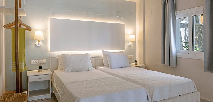 Ormos Atalia Village