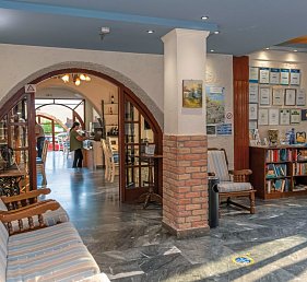 Hotel Erato