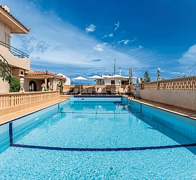 Hotel Erato