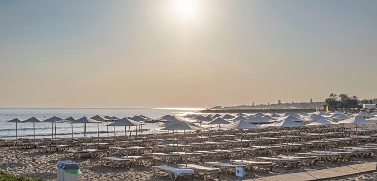 Themis Beach Hotel