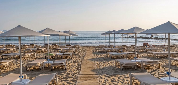 Themis Beach Hotel