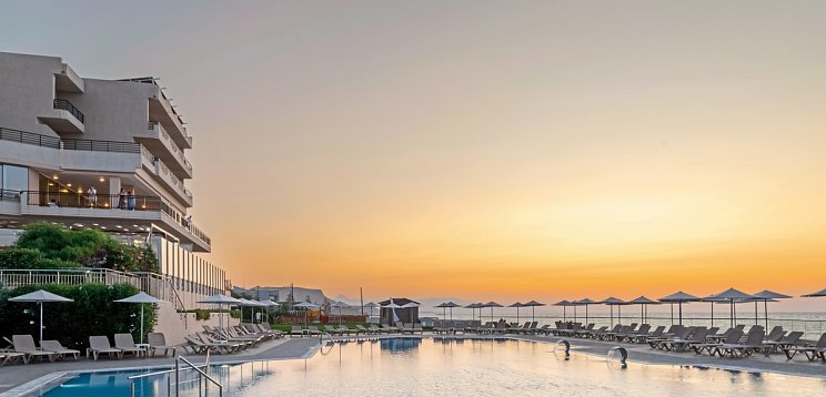 Themis Beach Hotel