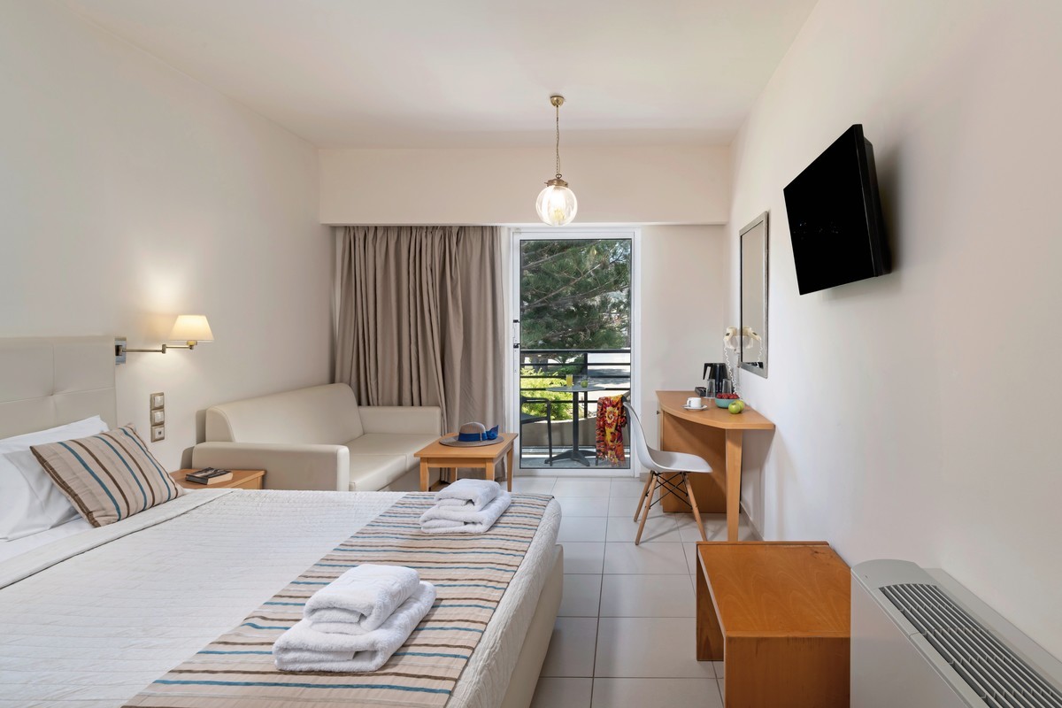 Themis Beach Hotel