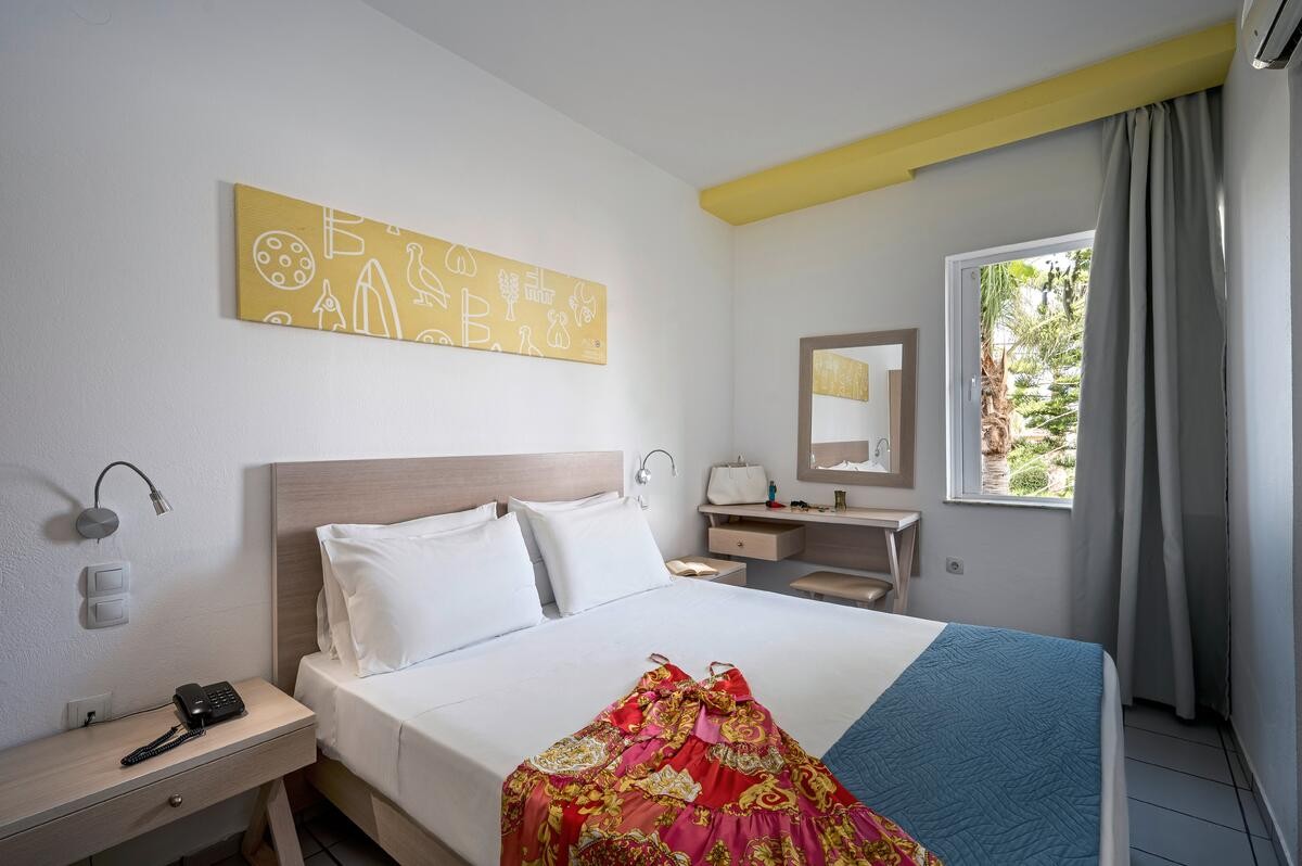 Meropi Hotel & Apartments