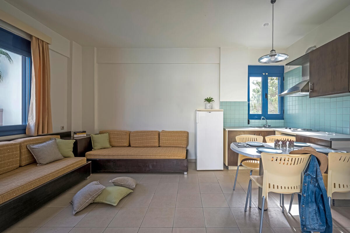 Meropi Hotel & Apartments