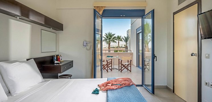Meropi Hotel & Apartments