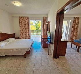 Corali Hotel