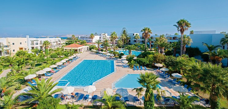 Tigaki Beach