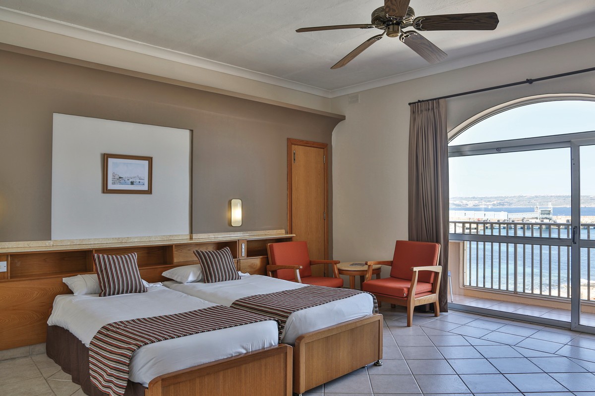 Paradise Bay Resort