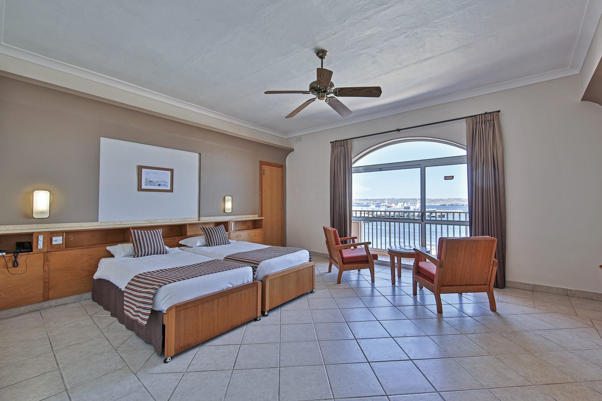Paradise Bay Resort