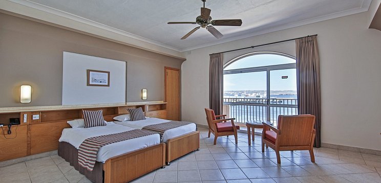 Paradise Bay Resort