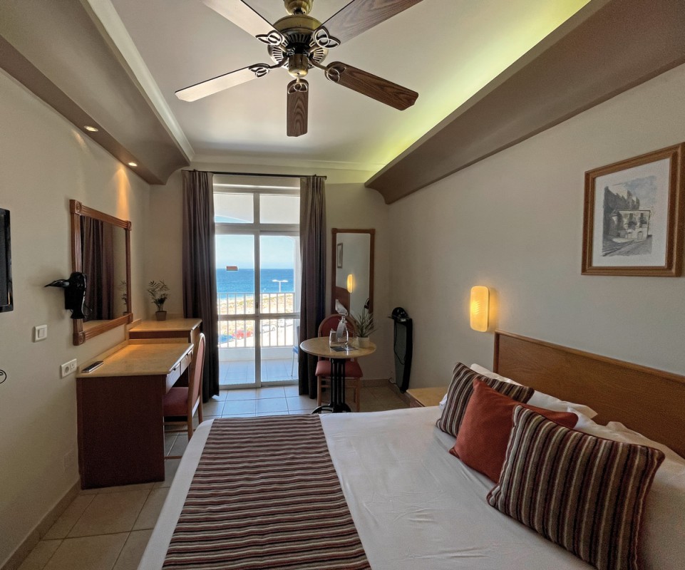 Paradise Bay Resort