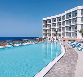 Paradise Bay Resort