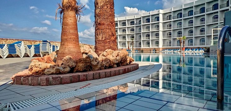 Paradise Bay Resort