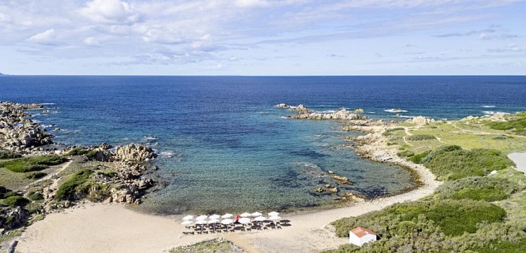 Mangia's Santa Teresa Sardinia, Curio Collection by Hilton