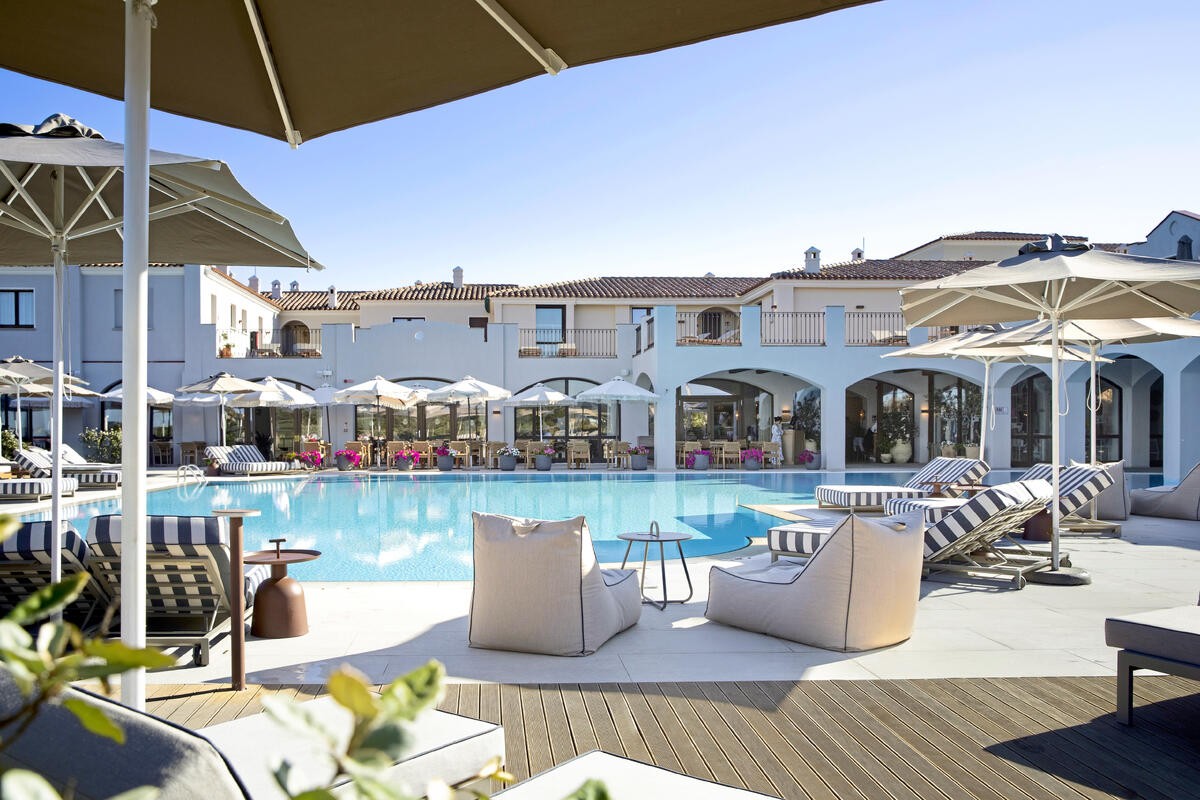 Mangia's Santa Teresa Sardinia, Curio Collection by Hilton