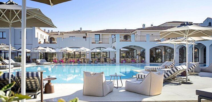 Mangia's Santa Teresa Sardinia, Curio Collection by Hilton