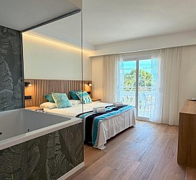 Welikehotel Triton Beach