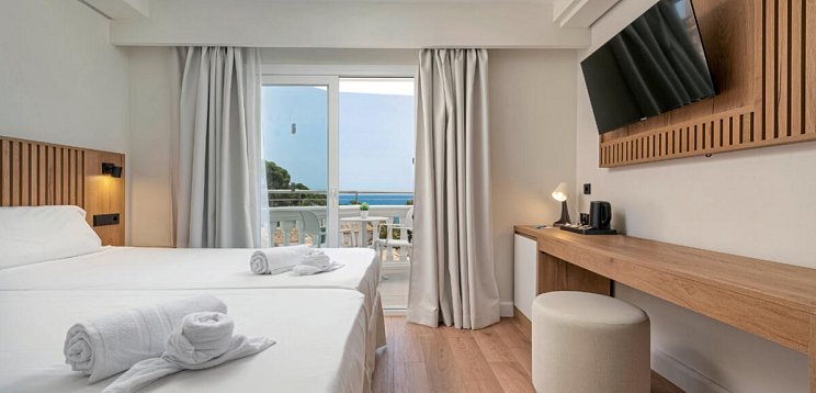 Welikehotel Triton Beach