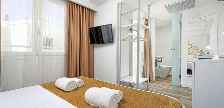 Welikehotel Triton Beach