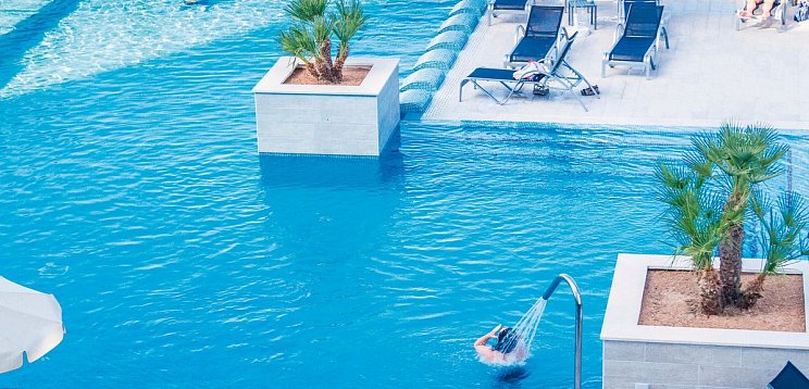 Eix Lagotel Holiday Resort